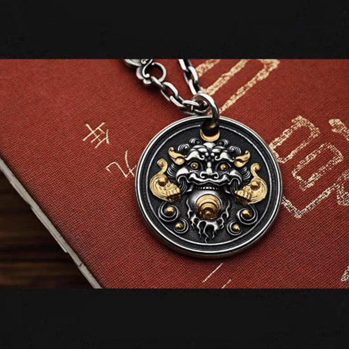Collier pendentif amulette de guérison tibétaine Kirtimukha en Buddha Stones