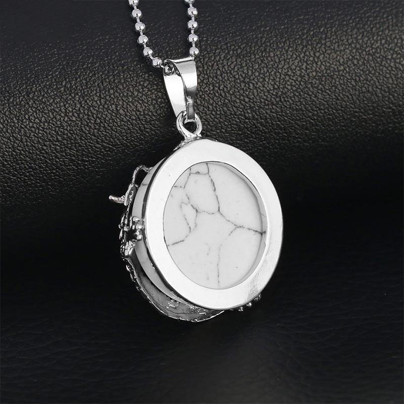 Collier pendentif en cristal de quartz naturel avec énergie de guérison et dragon chinois en Buddha Stones