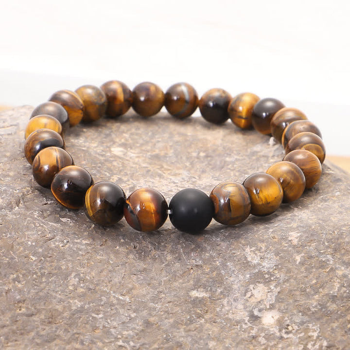 Bracelet Mala 108 Buddha Stones avec pompon de protection en œil de tigre