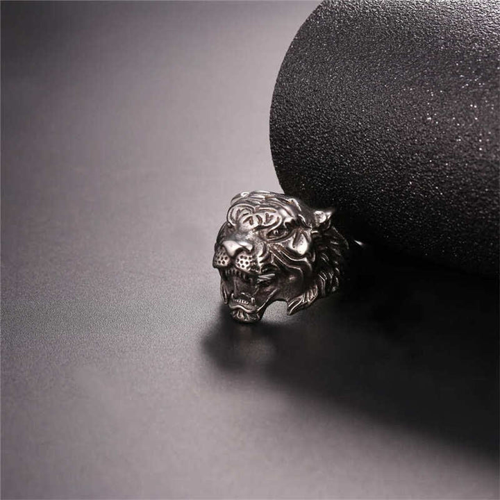 Bague de motard punk rock calme et équilibrée en acier titane avec tête de tigre pour homme