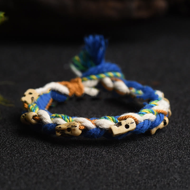 Bracelet porte-bonheur fait main en perles gravées de Buddha Stones Zakiram, déesse tibétaine de la richesse