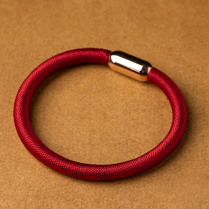 Bracelet tressé à boucle magnétique en Buddha Stones tibétaines fait à la main avec protection des nœuds King Kong