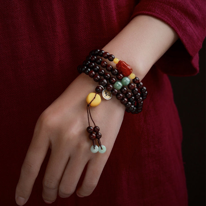 Buddha Stones Zodiaque chinois Bouddha natal 108 perles Mala Petite feuille Bois de santal rouge Agate rouge Bracelet de protection PiXiu