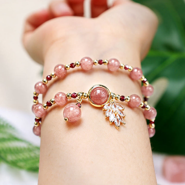 Bracelet double tour avec breloque en feuille d'érable et quartz fraise naturel Buddha Stones