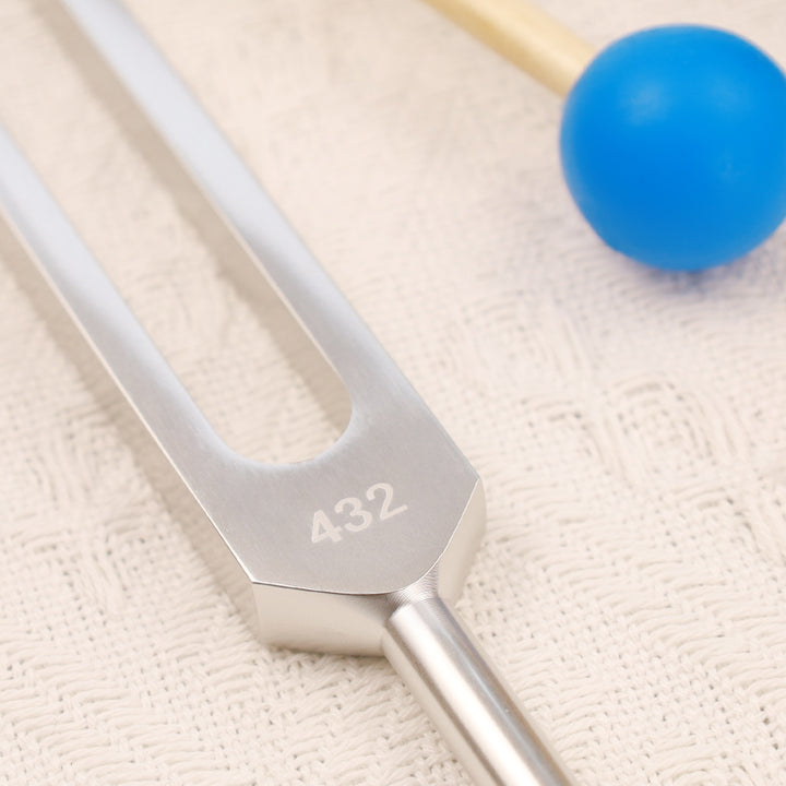 Diapason 432 Hz en alliage d'aluminium avec marteau pour la guérison de l'esprit et de l'âme - image 3