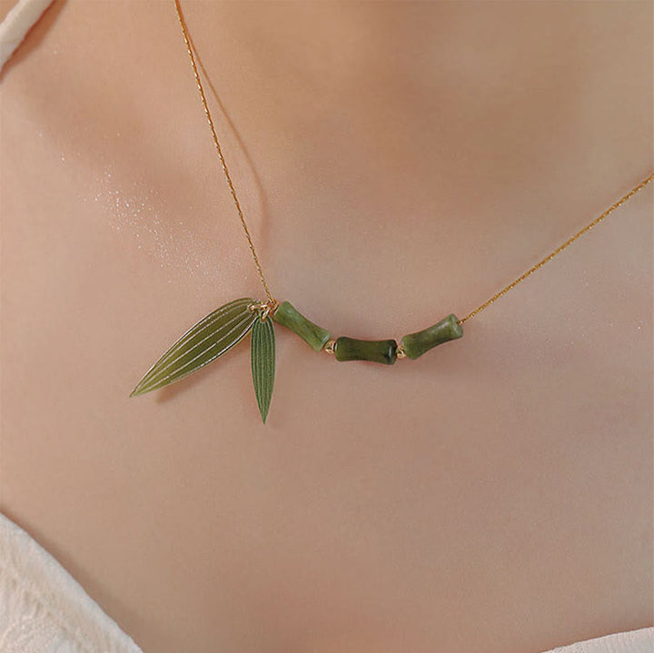 Collier pendentif en jade et feuille de bambou Buddha Stones
