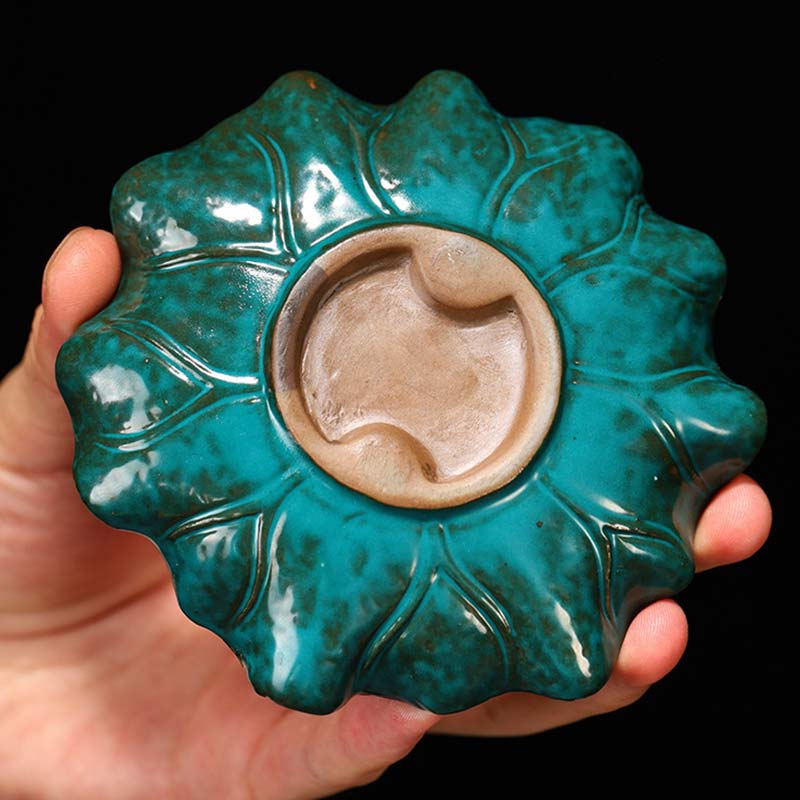Brûleur d'encens Buddha Stones avec bénédiction du lotus