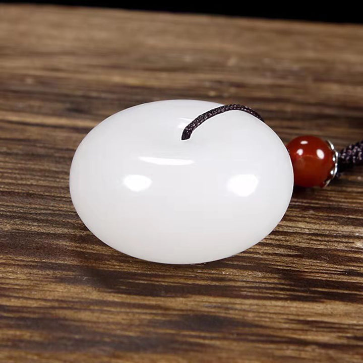 Collier pendentif en jade blanc Hetian rond avec Buddha Stones et boucle de paix
