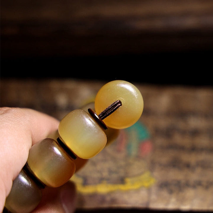 Bracelet de bon augure tibétain en corne de mouton fait main avec Buddha Stones Om Mani Padme Hum