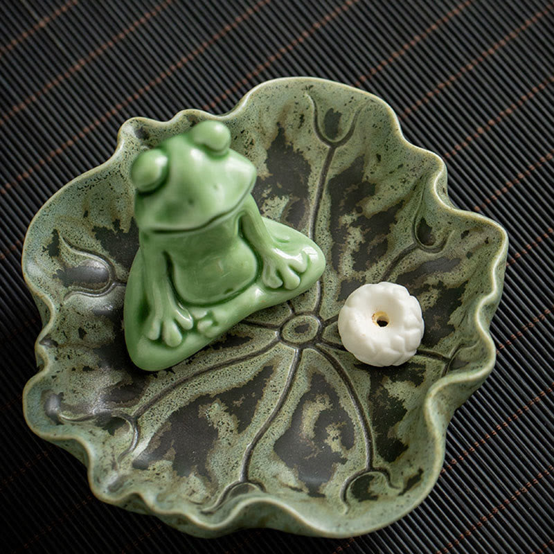 Brûleur d'encens en céramique avec motif de grenouille et de méditation en forme de Buddha Stones