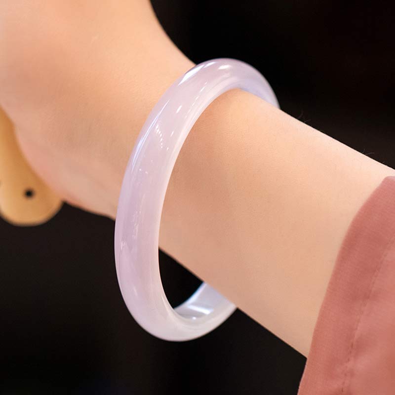 Bracelet jonc harmonieux en Buddha Stones en calcédoine naturelle