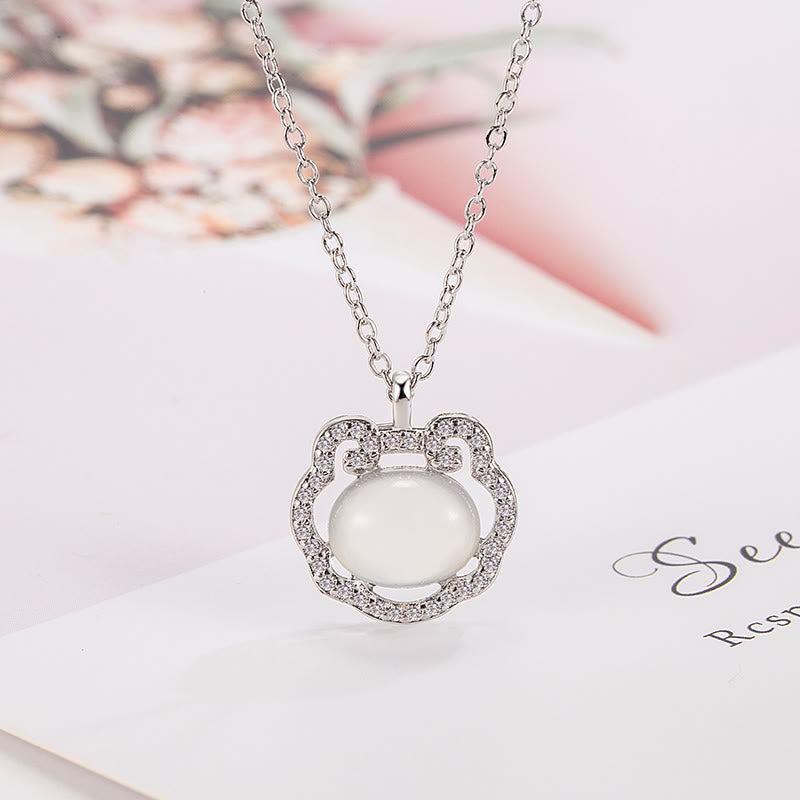 Collier pendentif Buddha Stones Calcédoine Lock of Good Wishes Positive