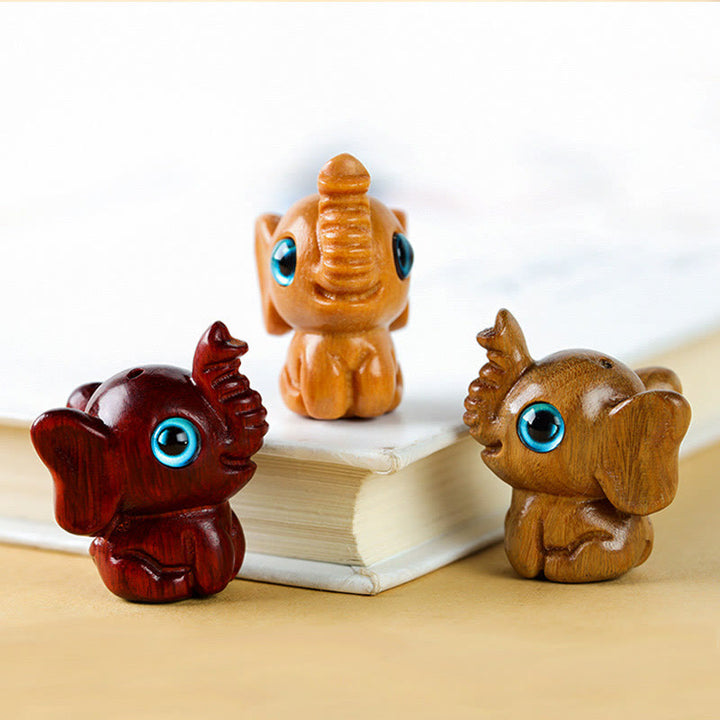 Buddha Stones Bois de santal Petite feuille Bois de santal rouge Bois de santal vert Mini éléphant porte-bonheur sculpté Décoration de protection