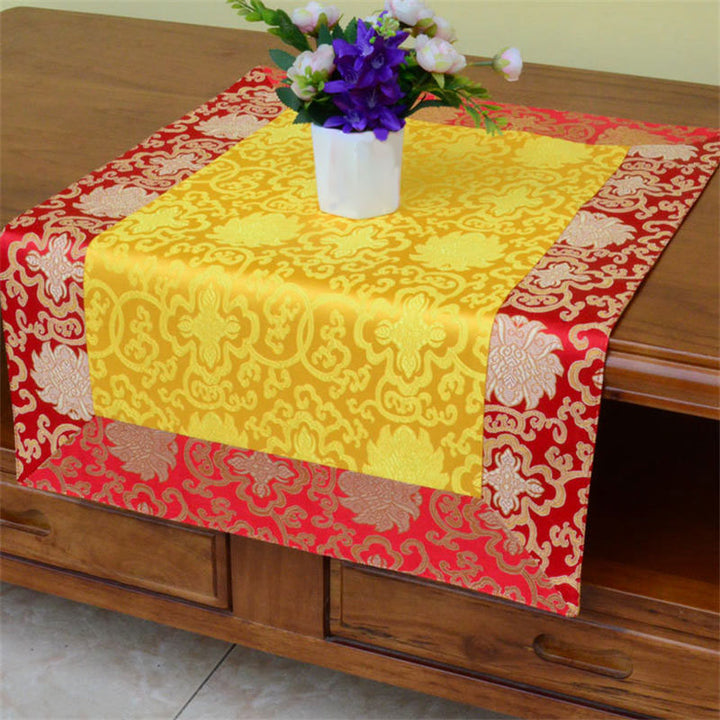 Chemin de table en brocart avec motif de fleur de dragon Vajra et symboles de bon augure