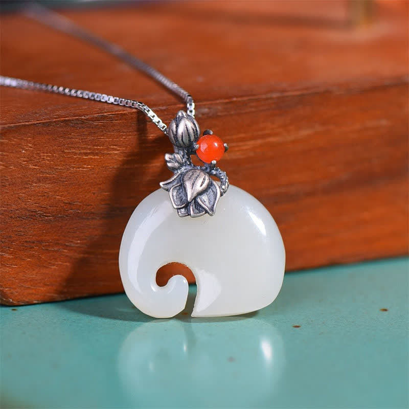 Collier pendentif protection lotus éléphant en jade blanc - Éléphant et chaîne 45+5cm - image 1