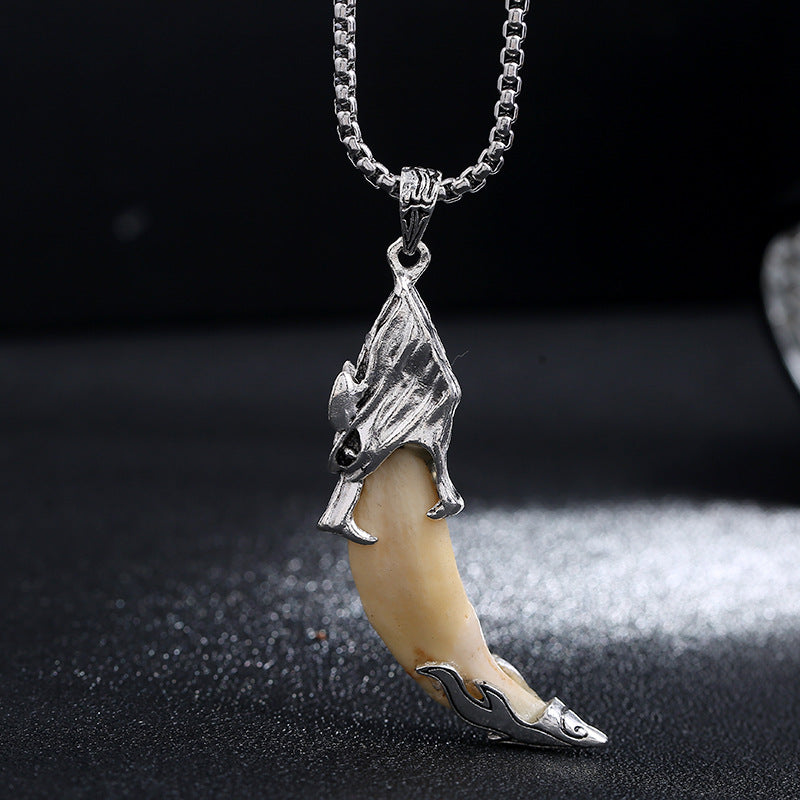 Buddha Stones Collier pendentif en acier titane Imitation dent de loup