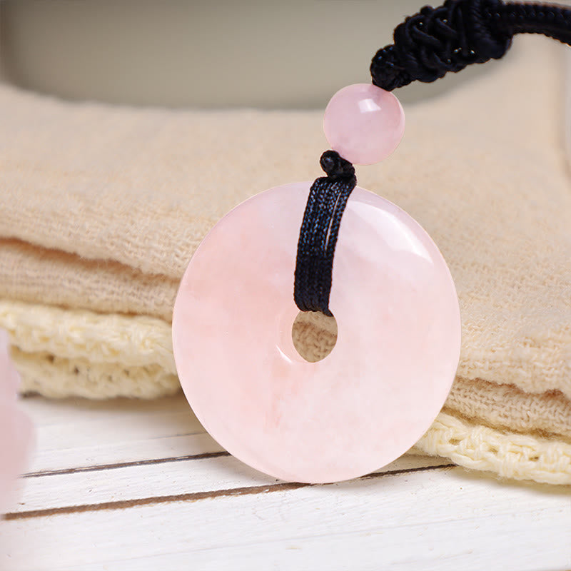 Collier avec pendentif porte-bonheur en Buddha Stones précieuses en cristal de guérison