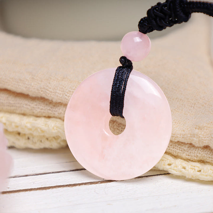 Collier avec pendentif porte-bonheur en Buddha Stones précieuses en cristal de guérison