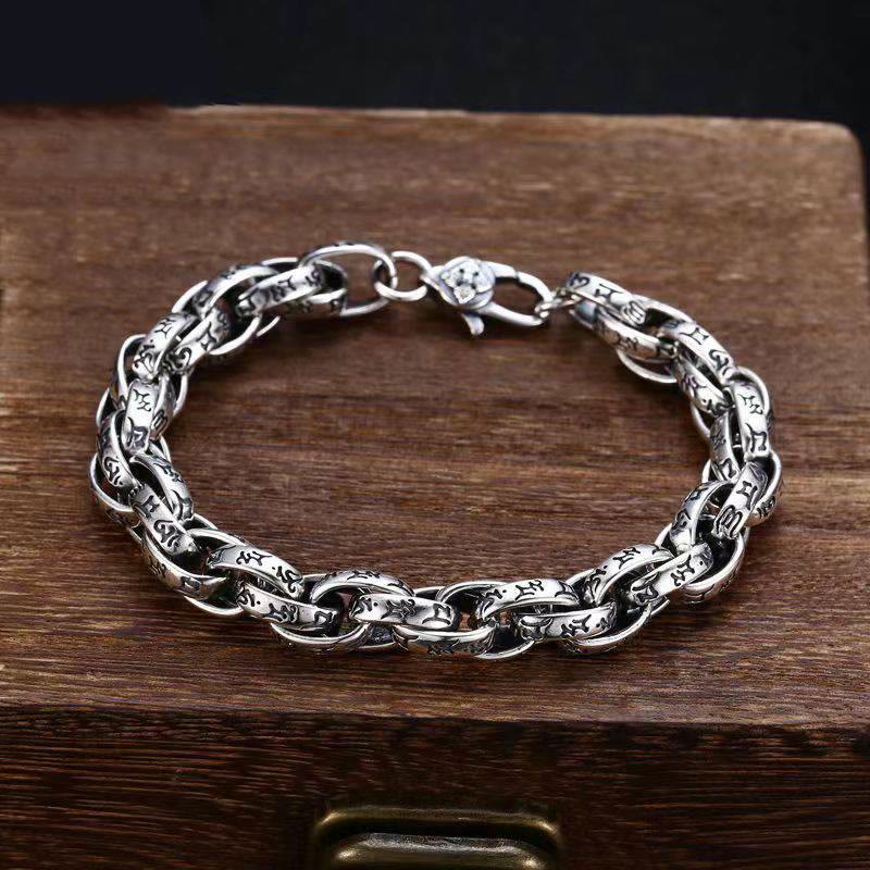 Bracelet tibétain en Buddha Stones avec amulette sculptée Om Mani Padme Hum