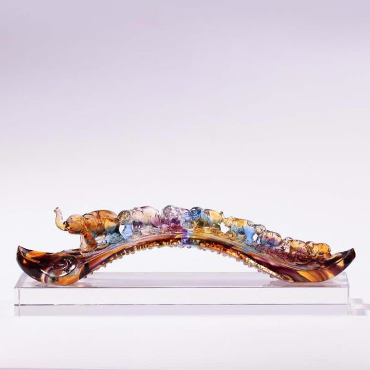 Pièce d'art en cristal fait à la main en forme d'éléphant Ruyi de Liuli, décoration d'intérieur avec base en cristal - image 0