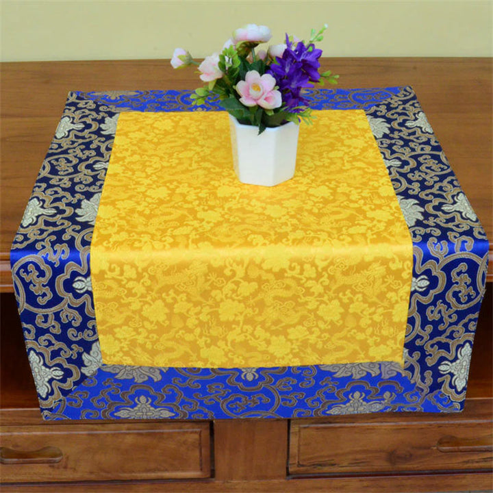 Chemin de table en brocart avec motif de fleur de dragon Vajra et symboles de bon augure