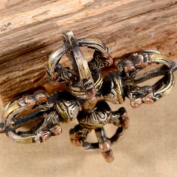 Vajra tibétain fait à la main à 5 griffes double Dorje en cuivre et fer