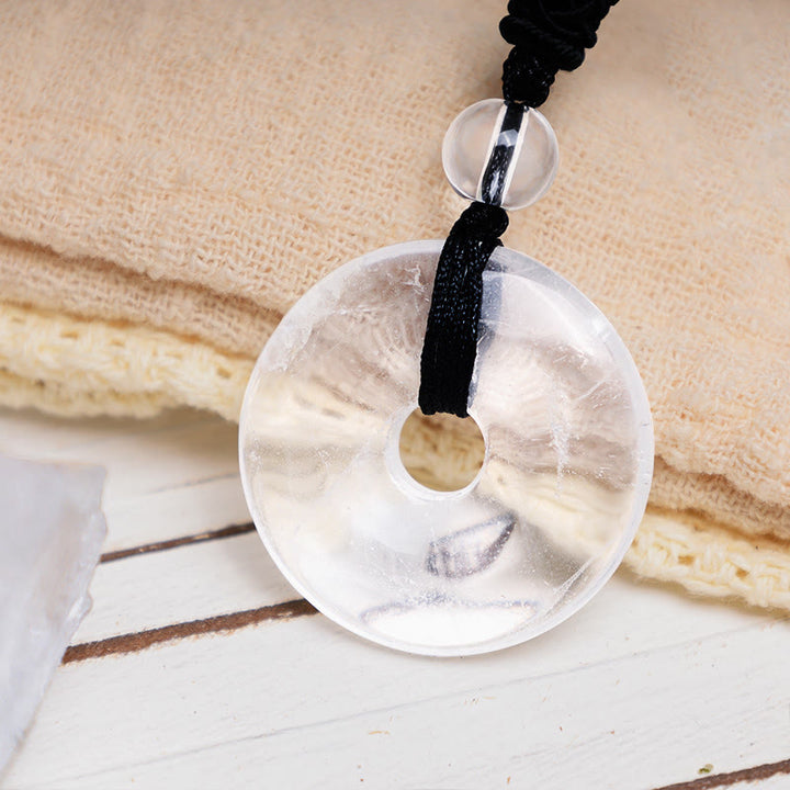 Collier avec pendentif porte-bonheur en Buddha Stones précieuses en cristal de guérison