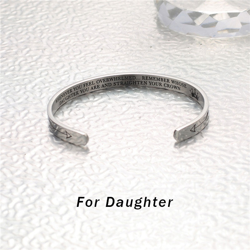 Bracelets inspirants en Buddha Stones Cadeau personnalisé pour elle Lui Mantra gravé Bracelet manchette Bijoux couronne