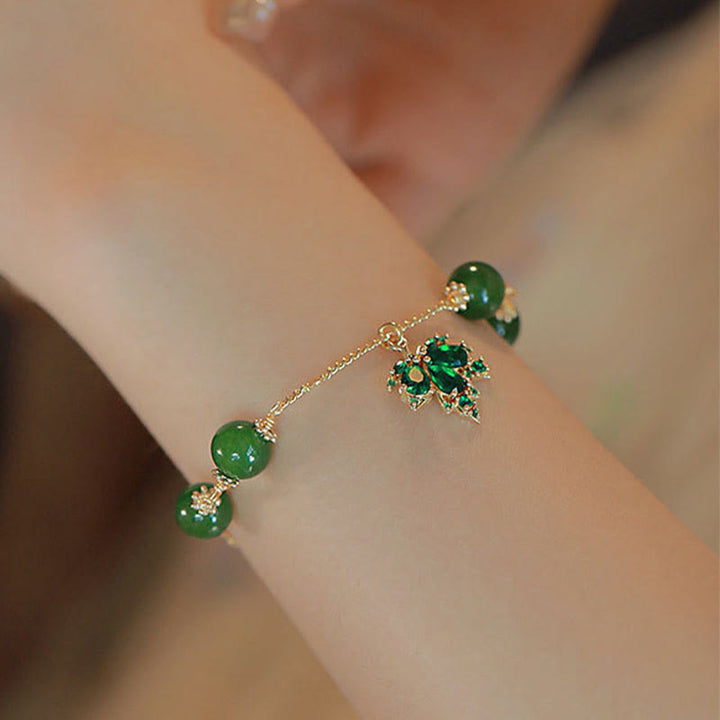 Bracelet en calcédoine verte plaqué or 14 carats avec feuille d'érable et courage de Buddha Stones