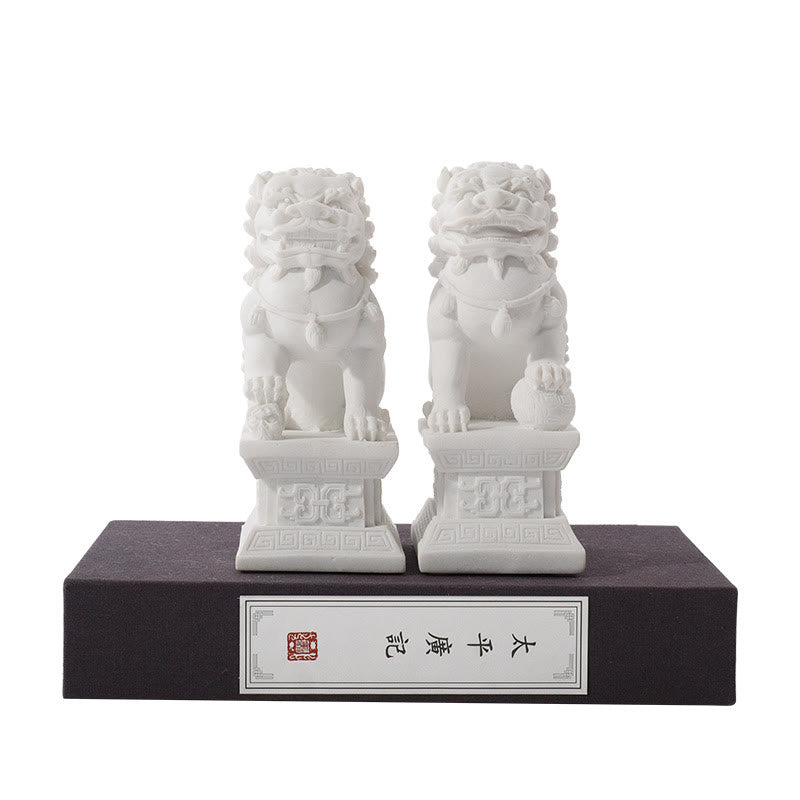 Lot de 2 statues de lion en résine pour décoration de maison ou de bureau - Une paire de lions blancs - image 3