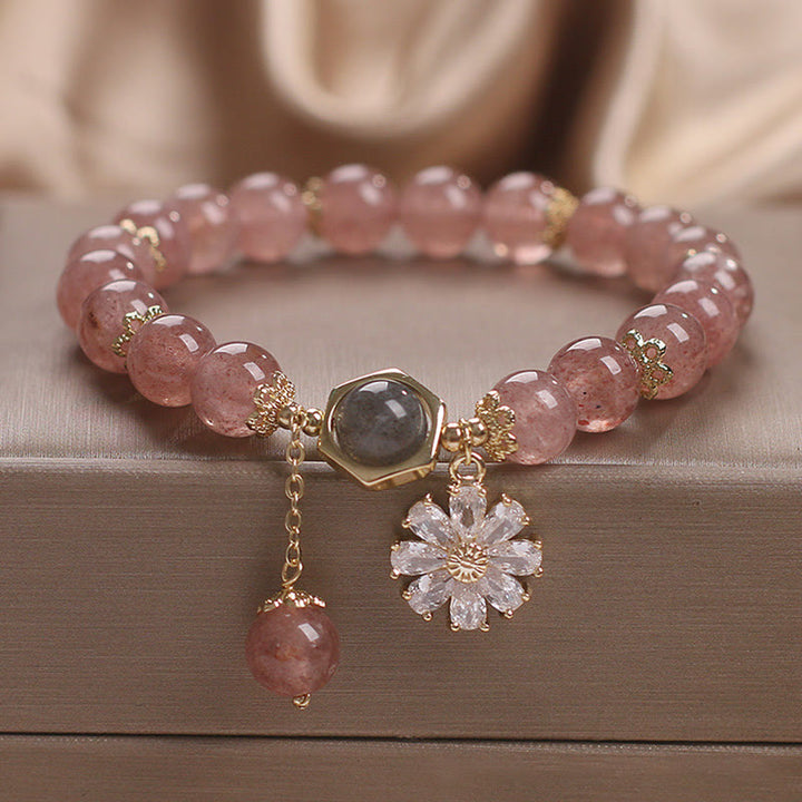 Bracelet de guérison positive avec breloque en forme de marguerite en cristal de quartz fraise naturel