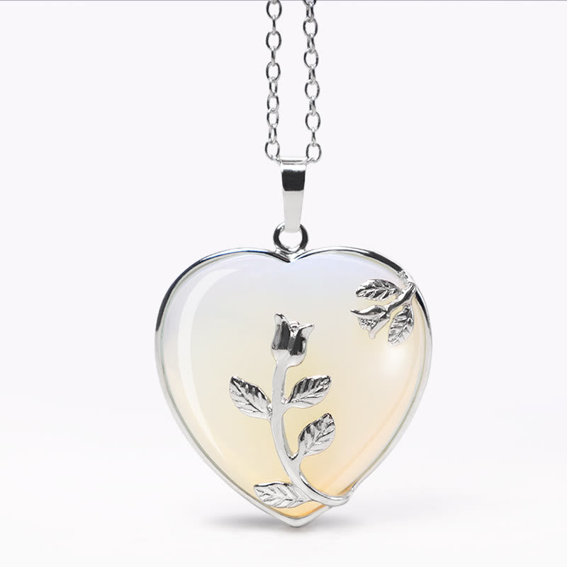 Colliers avec pendentif en forme de cœur en cristaux de guérison naturels en Buddha Stones