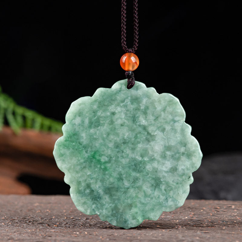 Collier pendentif en jade à motif de lotus Buddha Stones et porte-bonheur