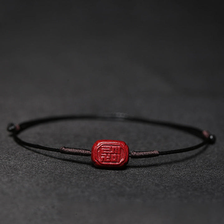 Bracelet tressé fait main en Buddha Stones avec fleur de prunier et trèfle à quatre feuilles PiXiu Lotus Koi Fish Cinabre Blessing
