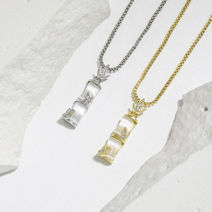 Collier pendentif harmonieux en calcédoine et bambou avec Buddha Stones