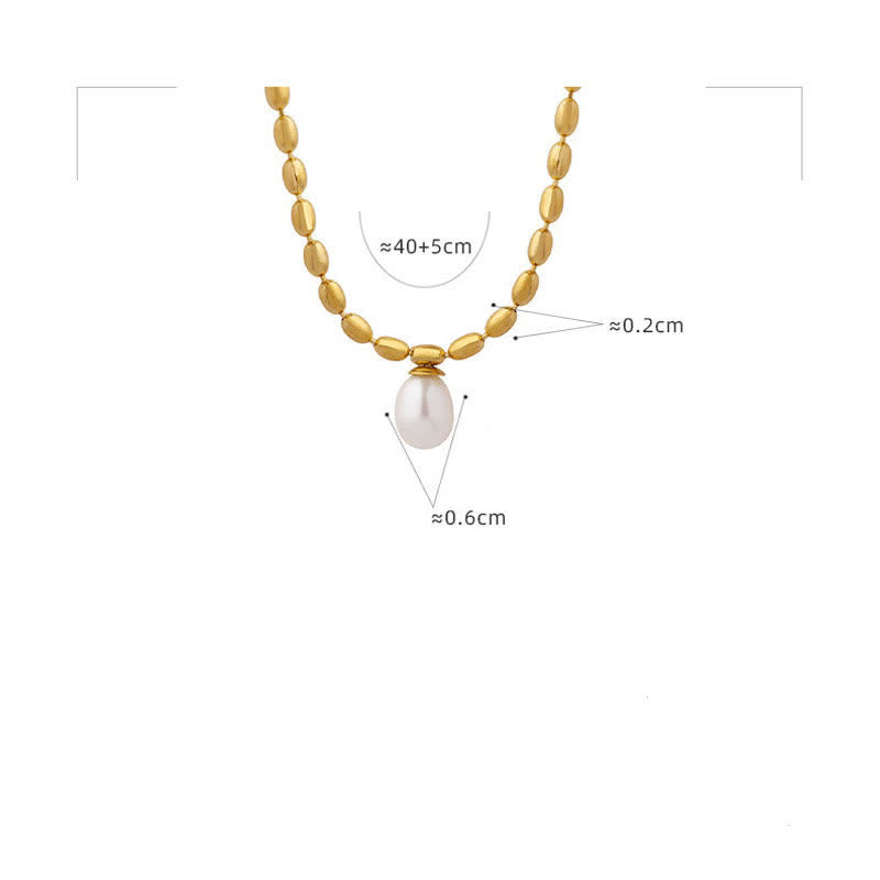 Collier avec pendentif en perles de paix