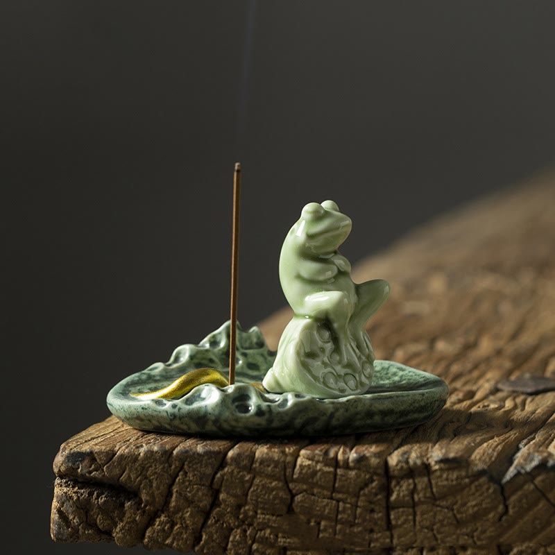 Brûleur d'encens en céramique avec motif de grenouille et de méditation en forme de Buddha Stones