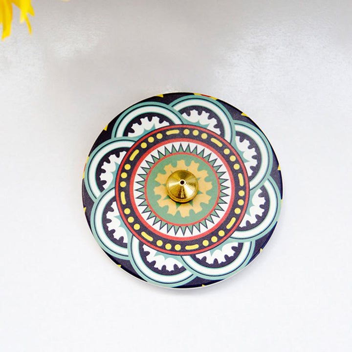 Brûleur d'encens en céramique avec bâton de bénédiction et Buddha Stones à motifs colorés