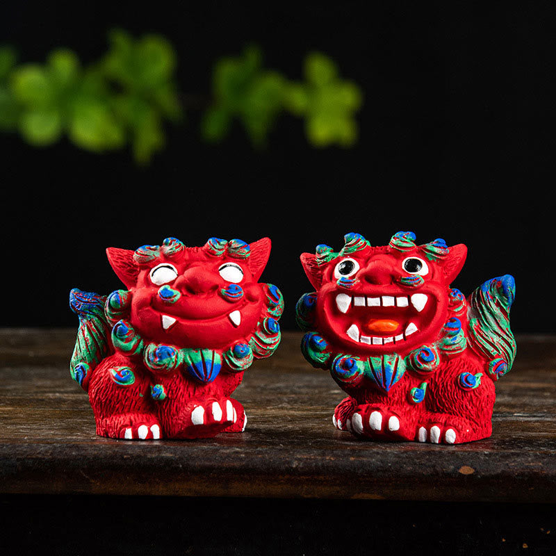 Buddha Stones Petite paire de chiens Fu Foo Lion Conjurer le mal Protection Décoration en résine pour la maison