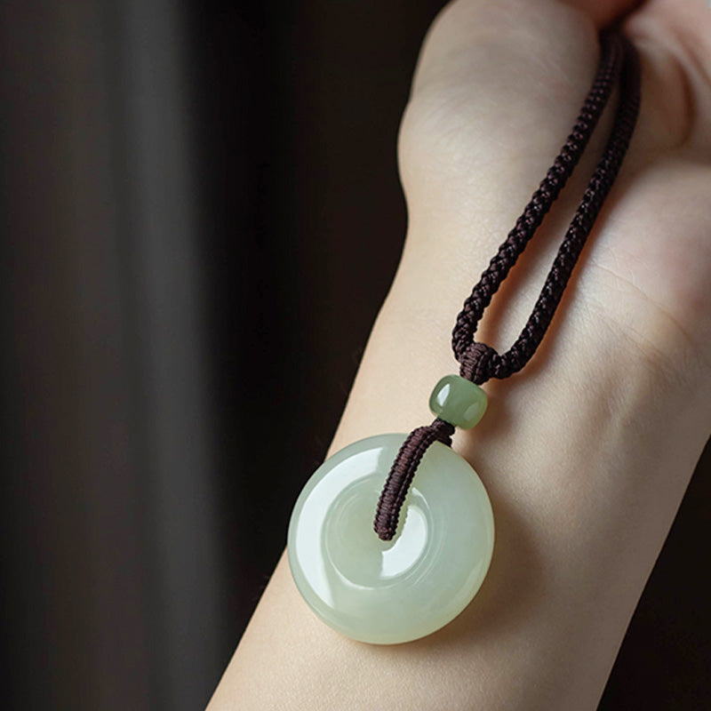 Collier pendentif en jade rond naturel Buddha Stones, boucle de paix, chance, prospérité