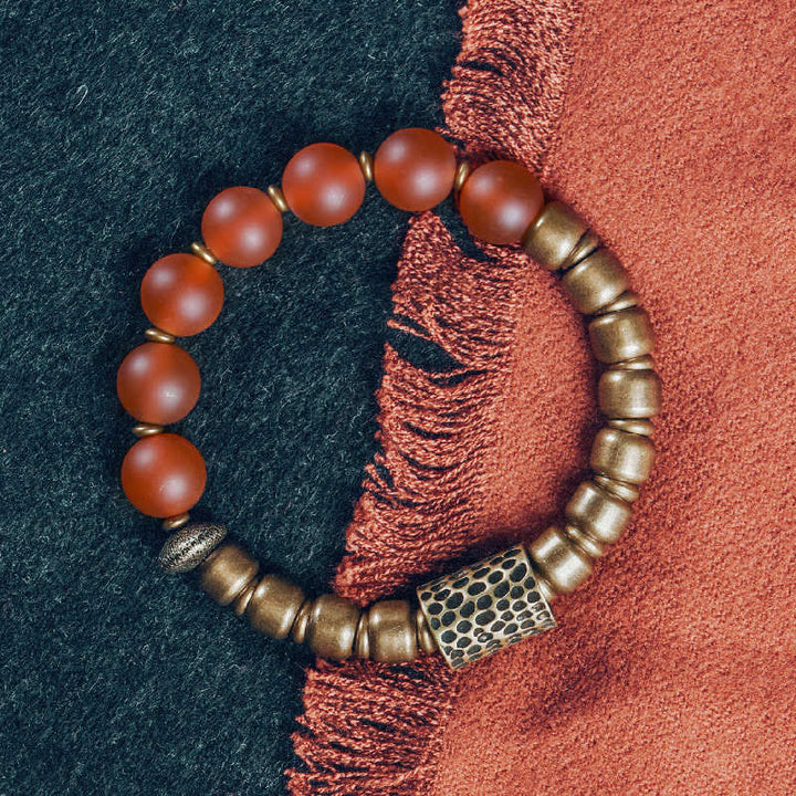 Bracelet tibétain en agate rouge et agate verte en cuivre pour la confiance et la fortune