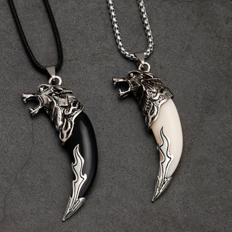 Collier pendentif d'équilibre en acier titane imitation dent de loup en Buddha Stones