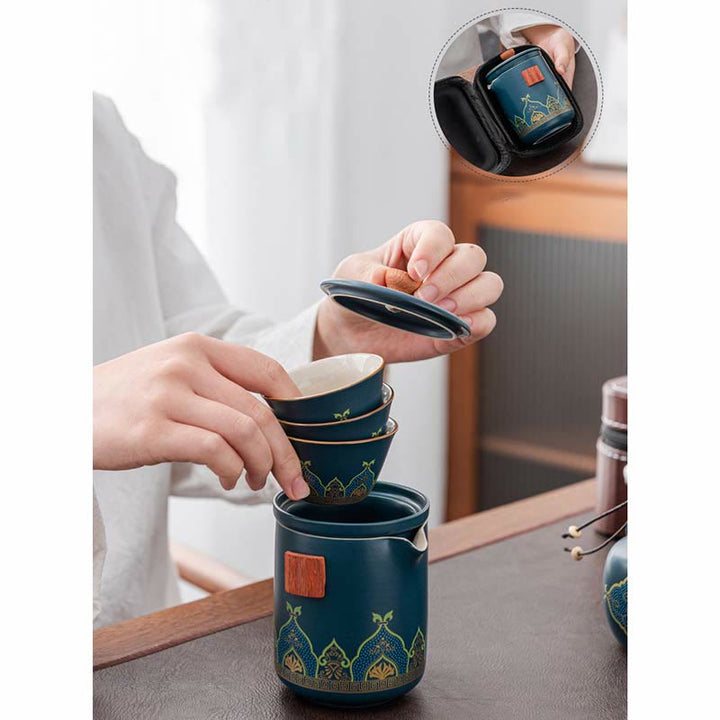 Théière chinoise Gongfu en céramique avec Buddha Stones