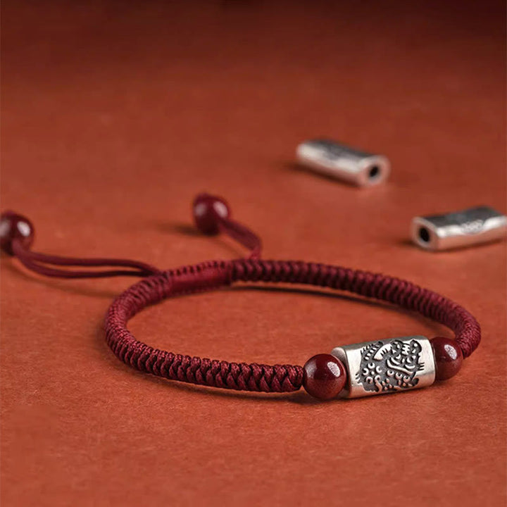 Bracelet en argent Buddha Stones 925 avec 12 signes du zodiaque chinois et cinabre