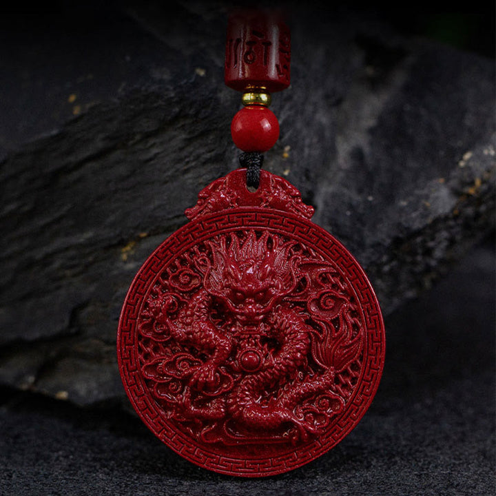 Collier pendentif de protection du dragon en cinabre naturel de l'année du dragon Buddha Stones
