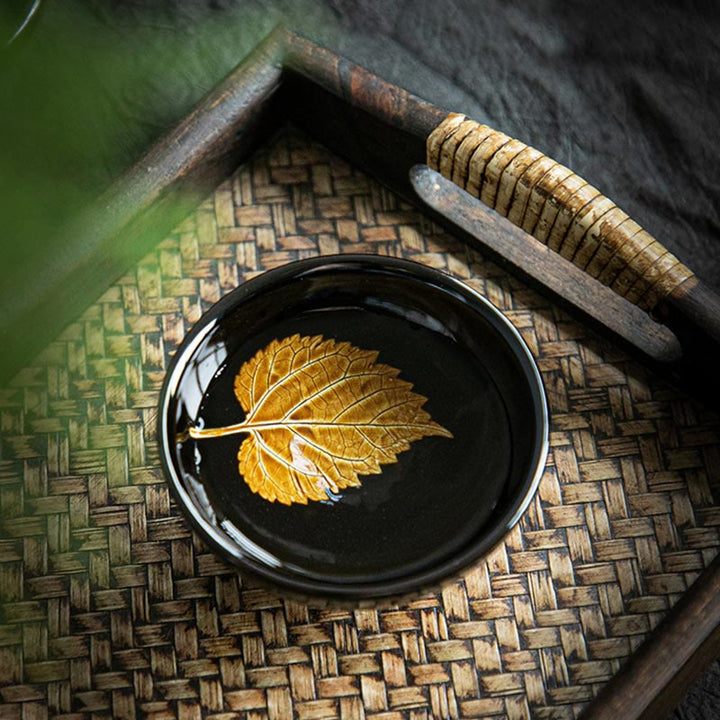 Tasse à thé en céramique chinoise Jianzhan avec feuilles d'érable dorées et Buddha Stones
