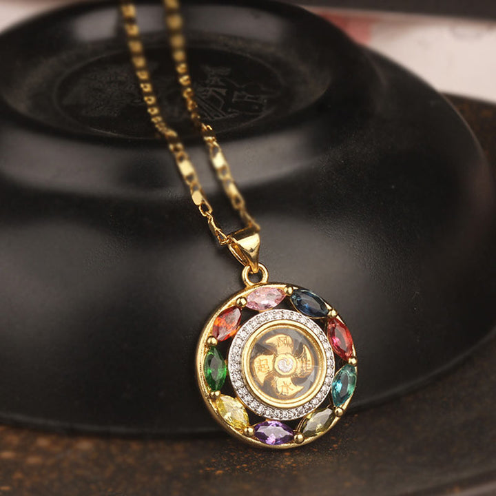 Collier pendentif en Buddha Stones colorées en cuivre et zircon pour la richesse et la chance