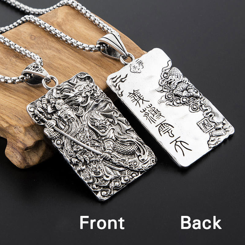 Collier pendentif de richesse avec nuages de bon augure et dragon Guan Gong en Buddha Stones