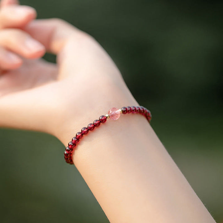 Bracelet calme en quartz fraise et grenat naturel de Buddha Stones - image 3