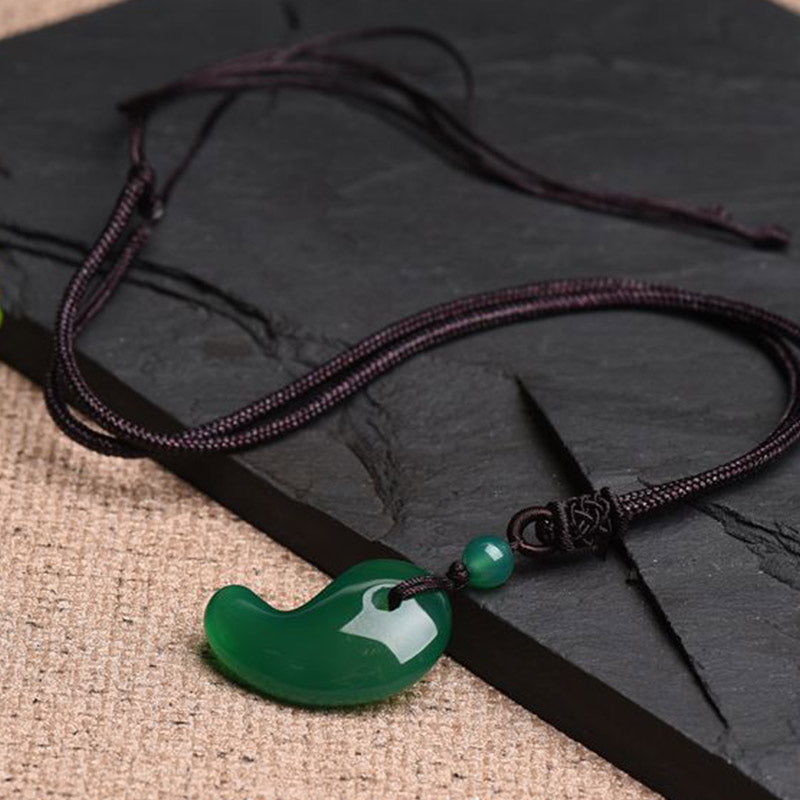 Collier de confiance et de calme en agate rouge et agate verte à motif de lune - image 10